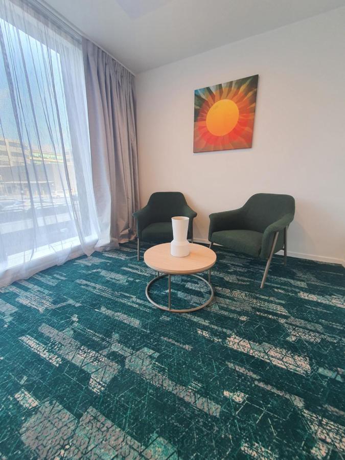 ホテル La Quinta By Wyndham Ellerslie オークランド エクステリア 写真