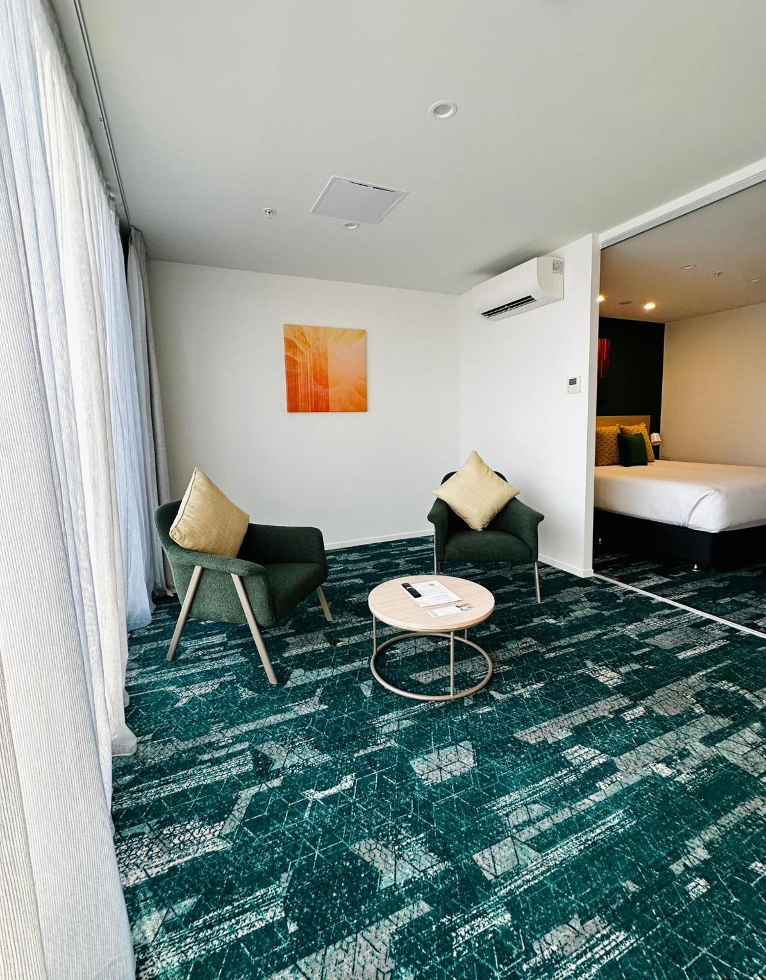 ホテル La Quinta By Wyndham Ellerslie オークランド エクステリア 写真
